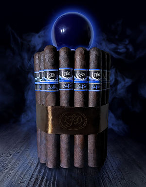 La Flor Dominicana La Nox Toro