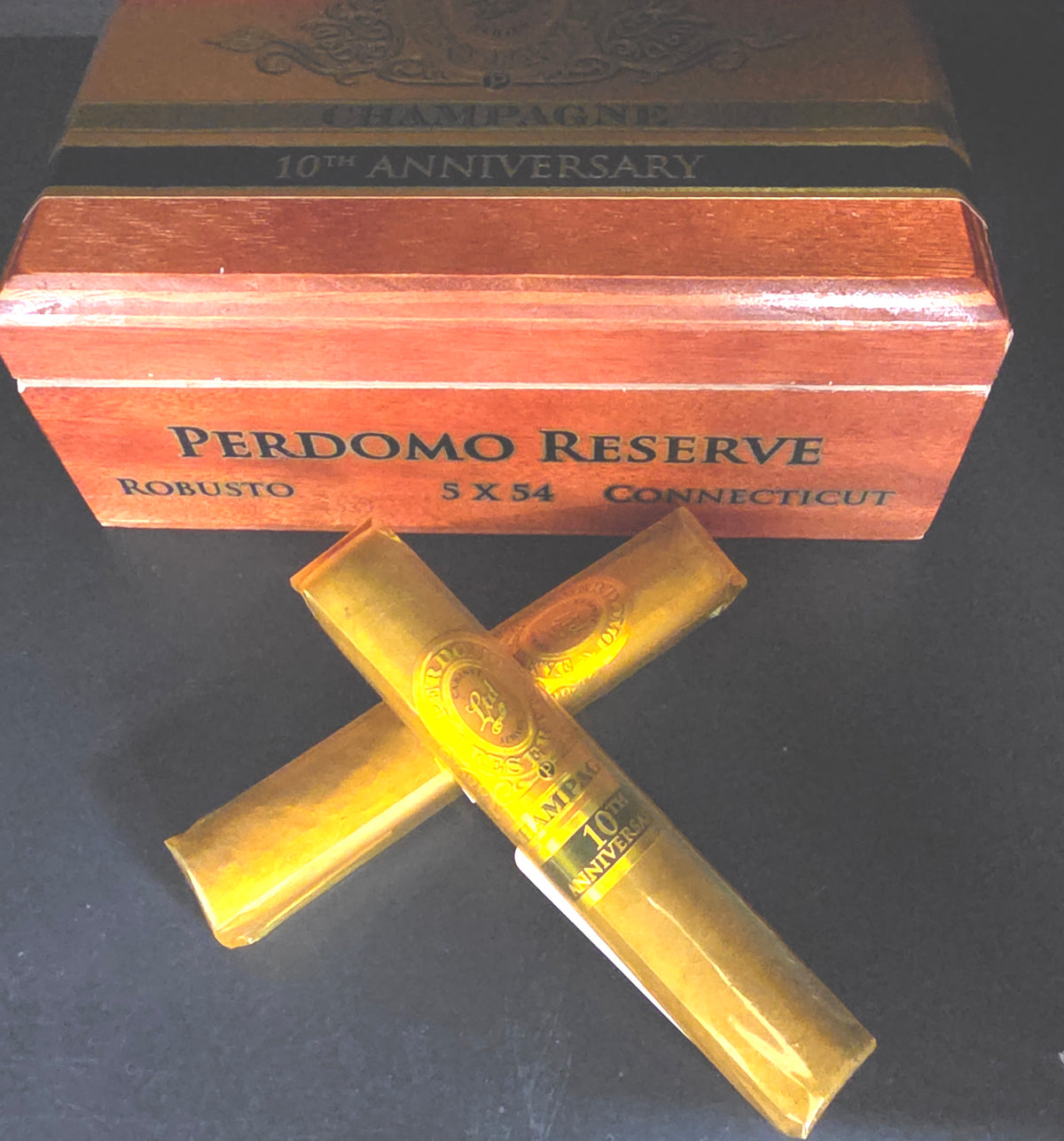 Perdomo 10th Anniversary Champagne